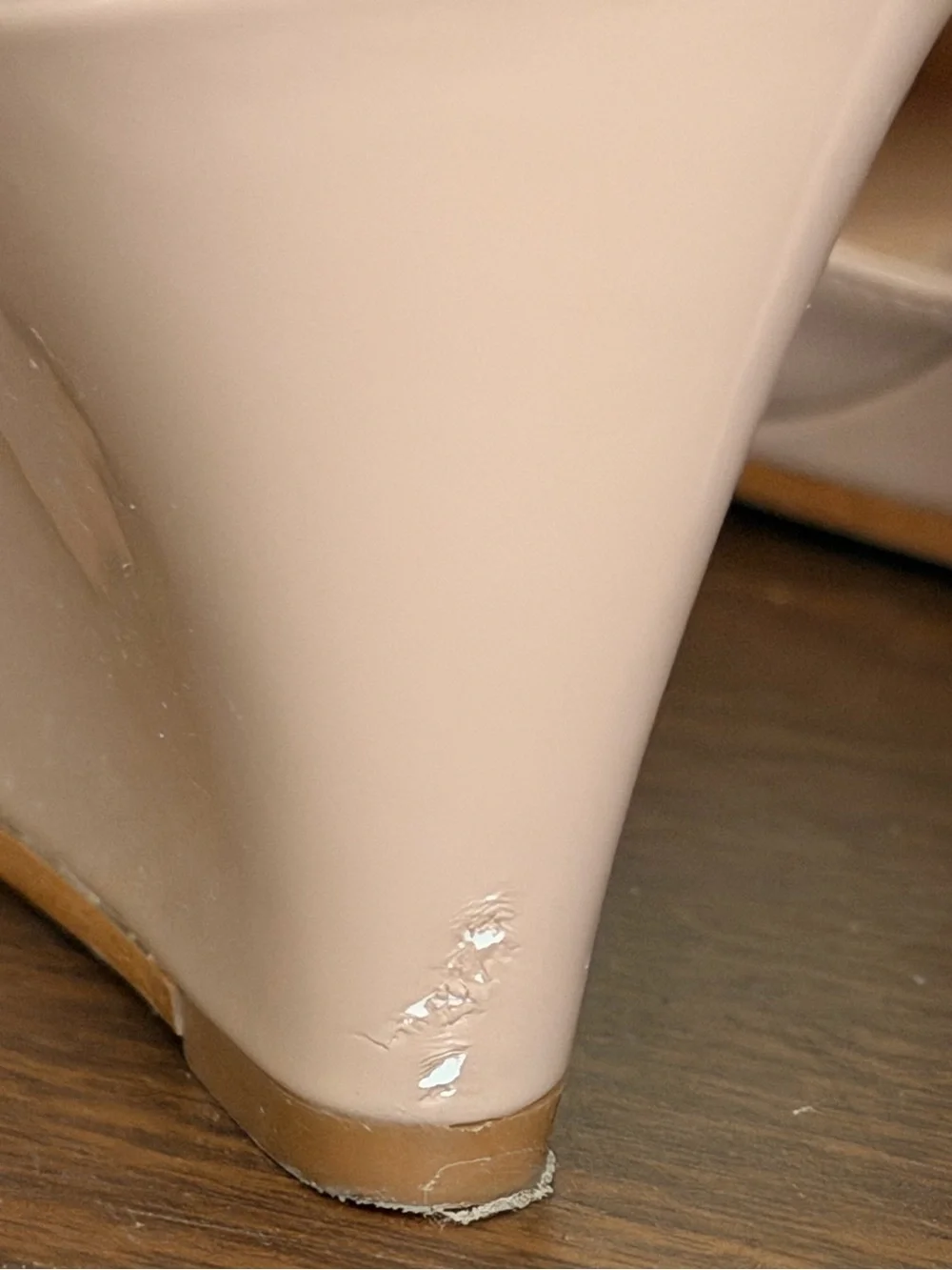 Kelly & Katie Fassi Nude Wedge size 6.5 good condition